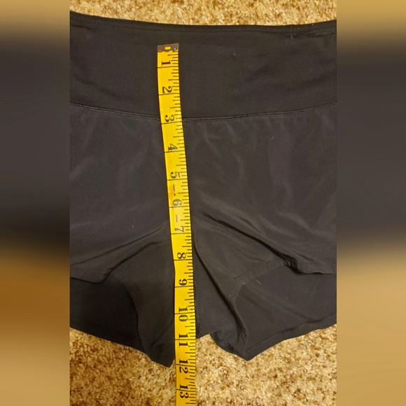 Lululemon Speed Up Shorts 2.5" Size 10 Black - Picture 3 of 10